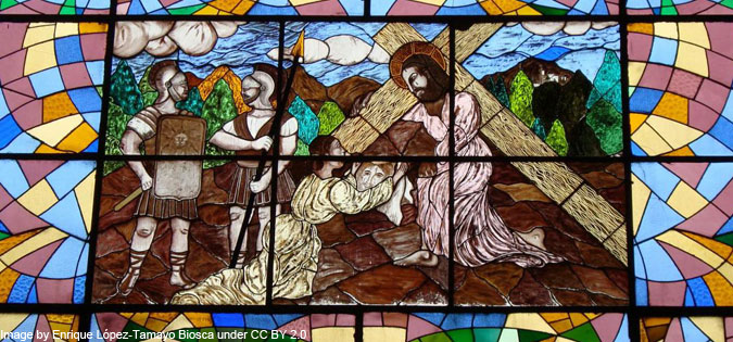 Stations of the Cross stained glass - Veronica wipes the face of Jesus - Image by Enrique López-Tamayo Biosca under CC BY 2.0