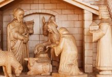 magi at the manger