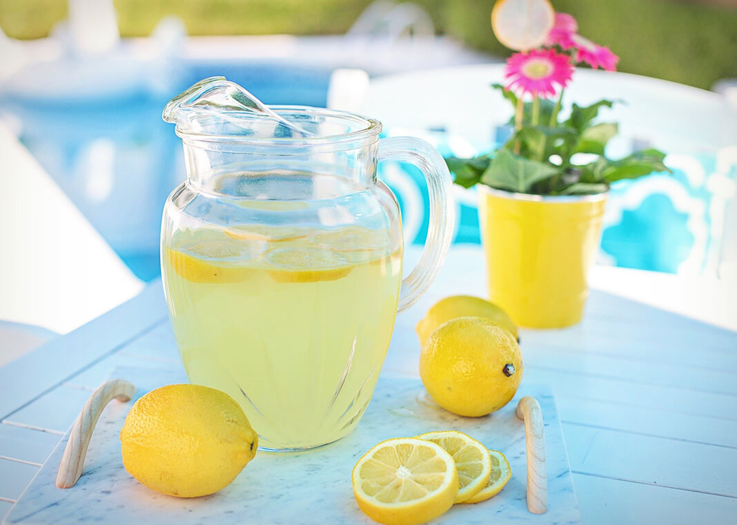 lemonade - image by Jill Wellington from Pixabay