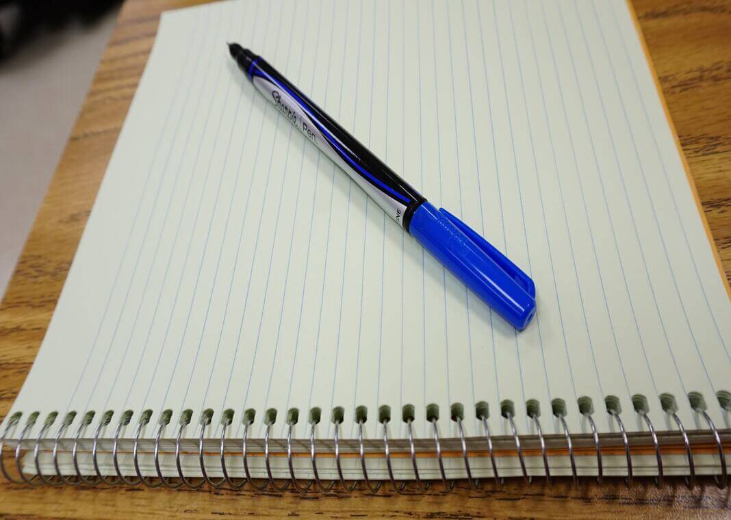 pen and notebook - photo by Pixnio