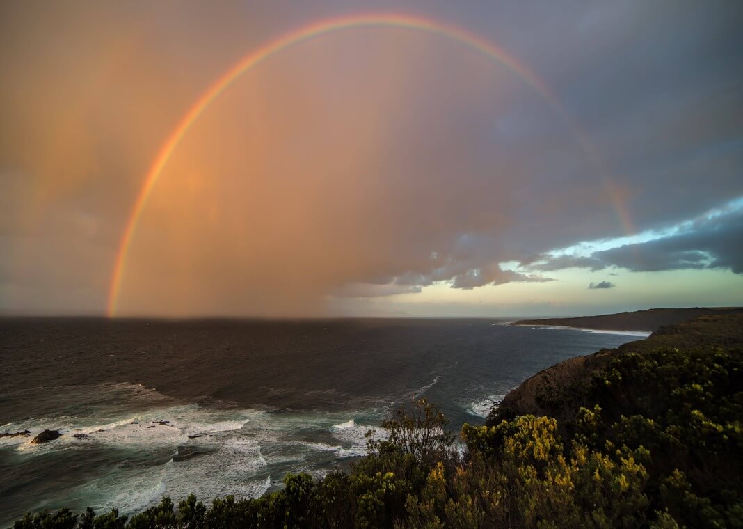 rainbow - photo by PIXNIO