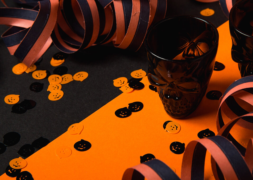 Halloween confetti - photo by Toni Cuenca from Pexels