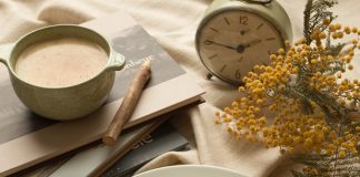 clock and breakfast bread - photo by reneereneee on Pexels