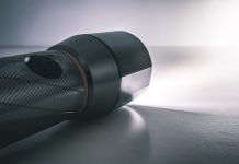 flashlight - photo by Steve Johnson on Pexels