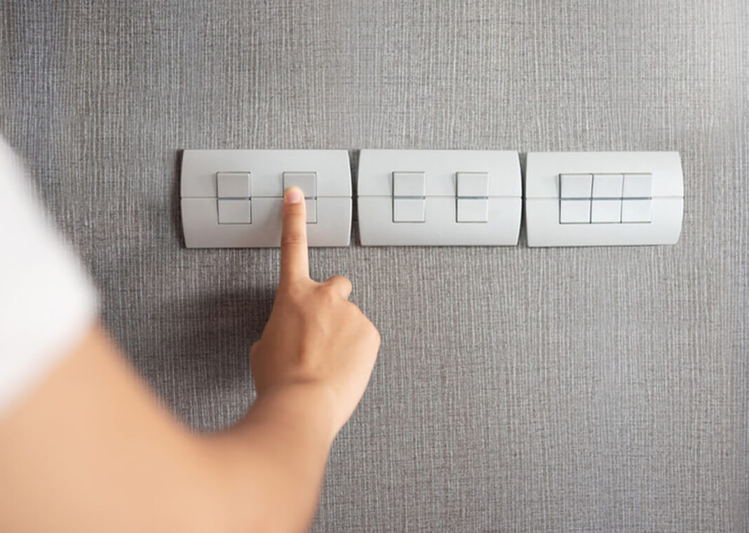 controlling light switches - eggeeggjiew/iStock/Getty Images