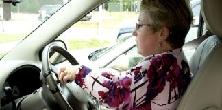 woman driving - photo by Amanda Mills, USCDCP on Pixnio