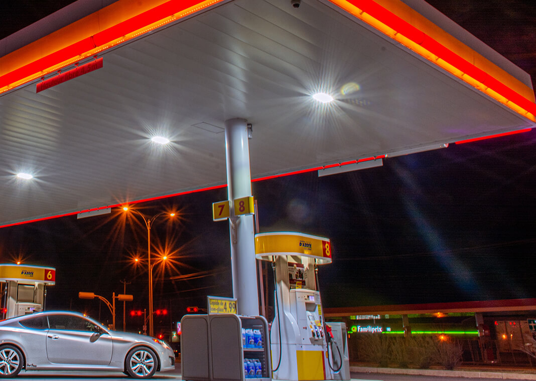 gas station at night - photo by Jean-christophe Gougeon on Unsplash