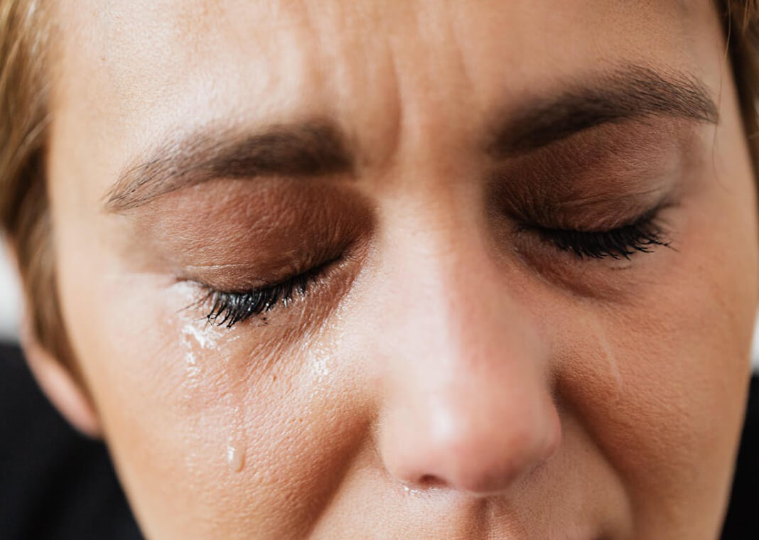 crying woman - photo by Karolina Grabowska on Pexels