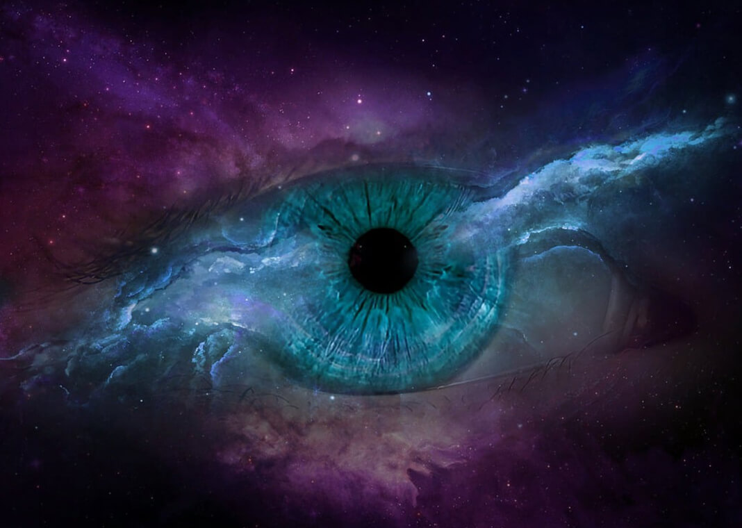 eye gazing from space - image by Peace,love,happiness from Pixabay